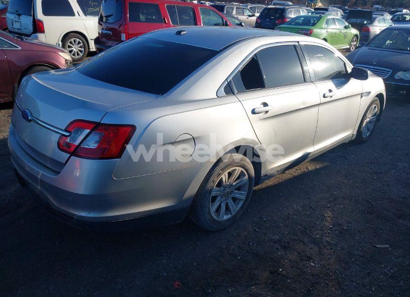 Photo 4 of 2012 Ford Taurus SE (VIN 1FAHP2DW6CG139690)