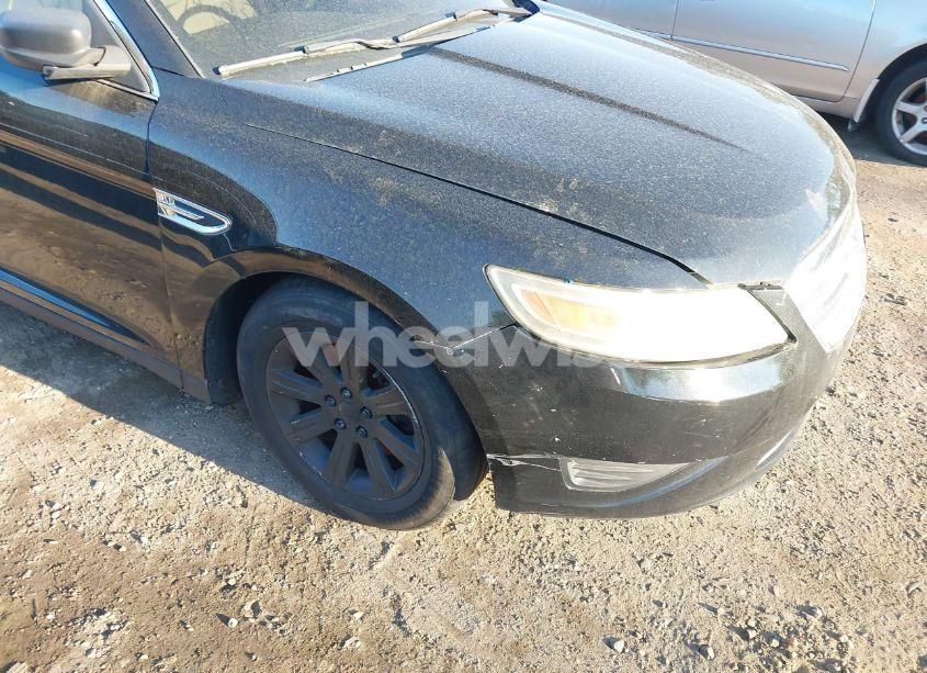 Photo 6 of 2010 Ford Taurus SE (VIN 1FAHP2DW7AG167656)