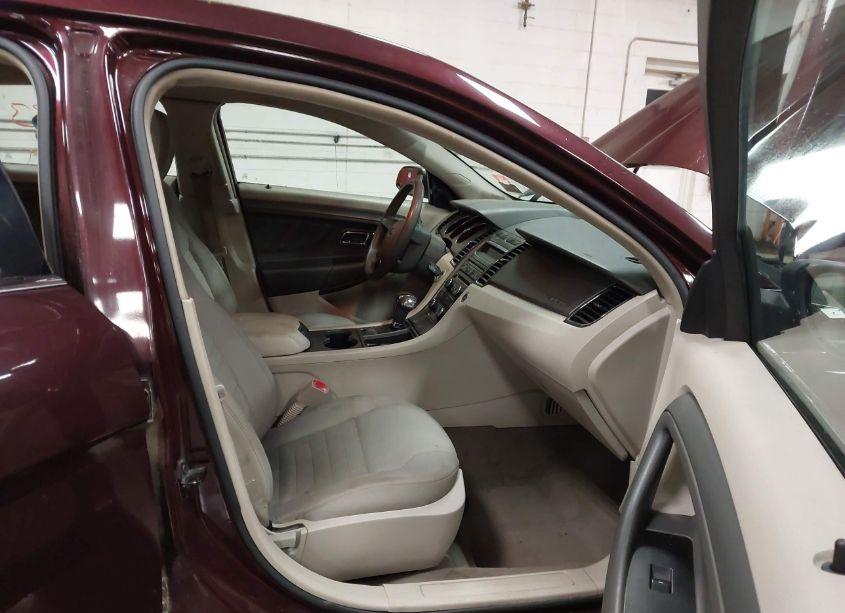 Photo 5 of 2011 Ford Taurus SE (VIN 1FAHP2DW7BG115980)