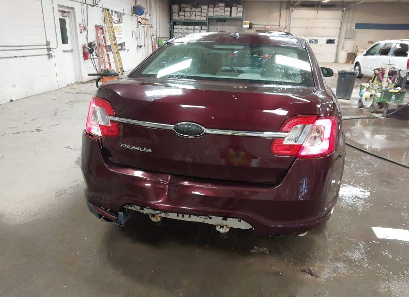 Photo 6 of 2011 Ford Taurus SE (VIN 1FAHP2DW7BG115980)