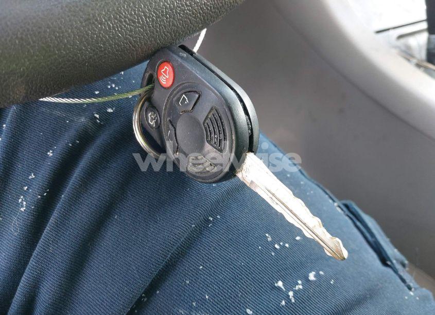 Photo 11 of 2010 Ford Taurus SE (VIN 1FAHP2DW8AG165771)