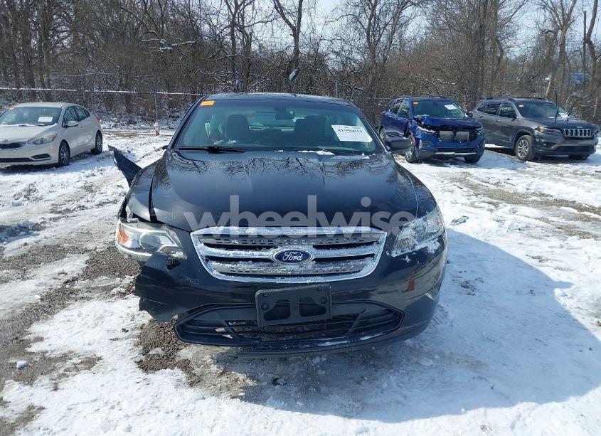 Photo 13 of 2010 Ford Taurus SE (VIN 1FAHP2DW8AG165771)
