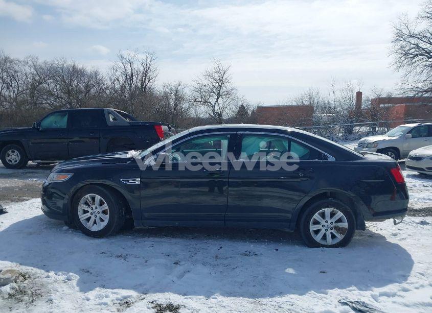 Photo 15 of 2010 Ford Taurus SE (VIN 1FAHP2DW8AG165771)