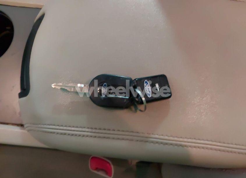 Photo 11 of 2010 Ford Taurus SE (VIN 1FAHP2DW9AG165567)