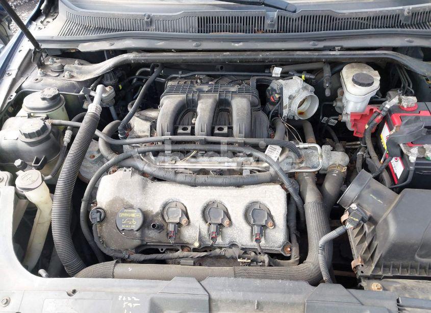 Photo 10 of 2011 Ford Taurus SE (VIN 1FAHP2DW9BG122431)