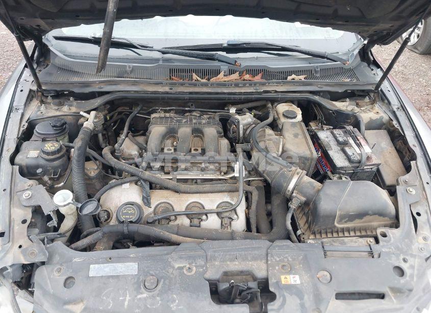 Photo 10 of 2011 Ford Taurus SE (VIN 1FAHP2DW9BG139083)