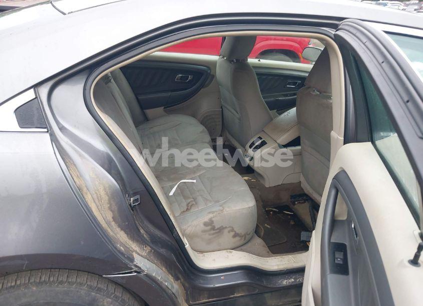 Photo 8 of 2011 Ford Taurus SE (VIN 1FAHP2DW9BG139083)