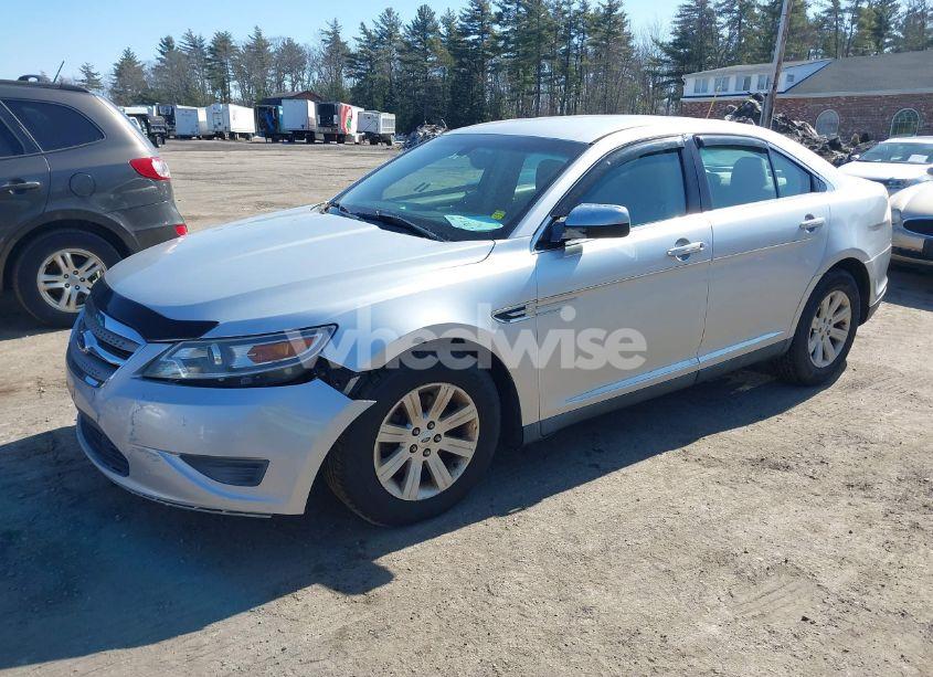 Photo 2 of 2011 Ford Taurus SE (VIN 1FAHP2DW9BG150326)