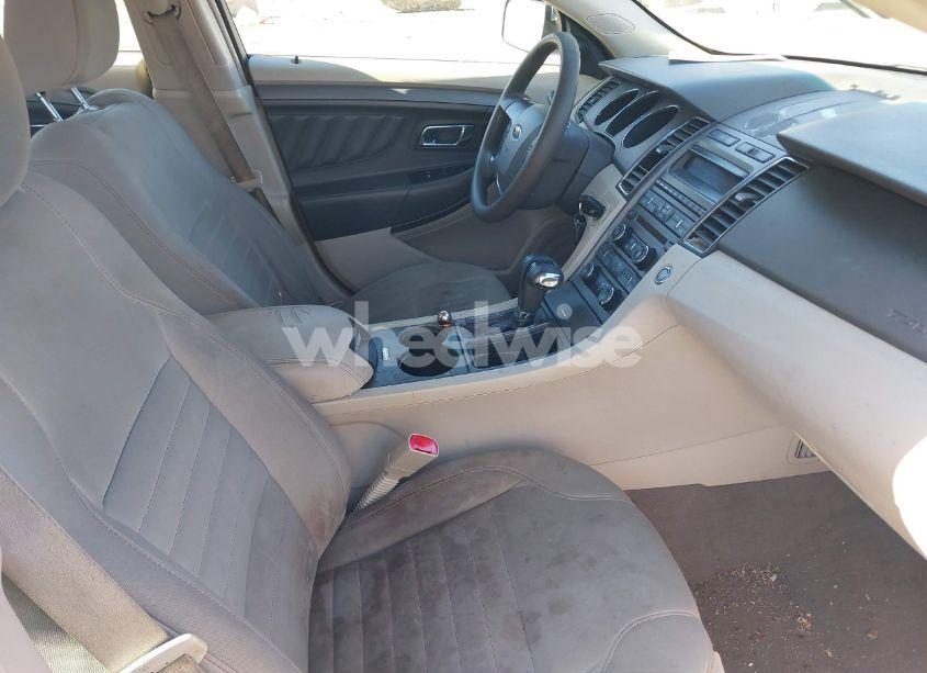 Photo 5 of 2011 Ford Taurus SE (VIN 1FAHP2DW9BG150326)