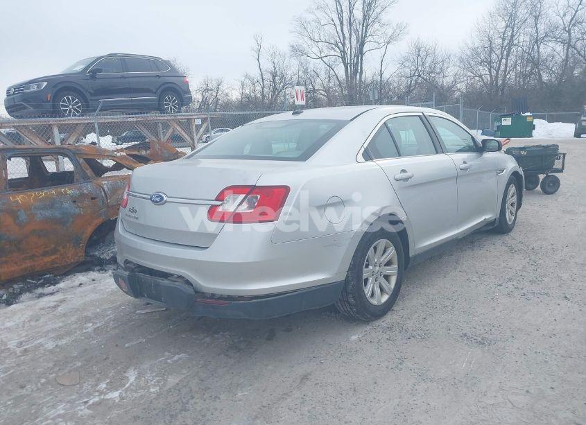 Photo 4 of 2011 Ford Taurus SE (VIN 1FAHP2DW9BG173265)