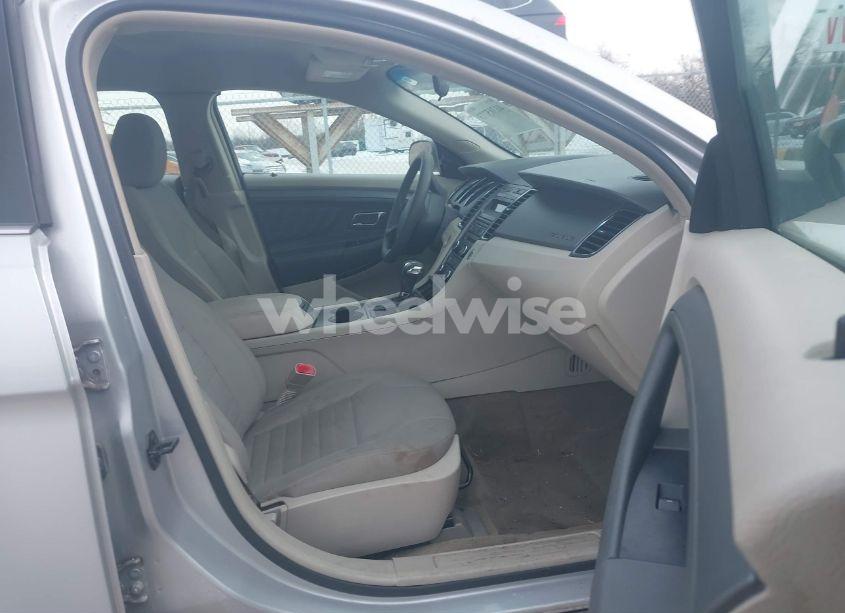 Photo 5 of 2011 Ford Taurus SE (VIN 1FAHP2DW9BG173265)