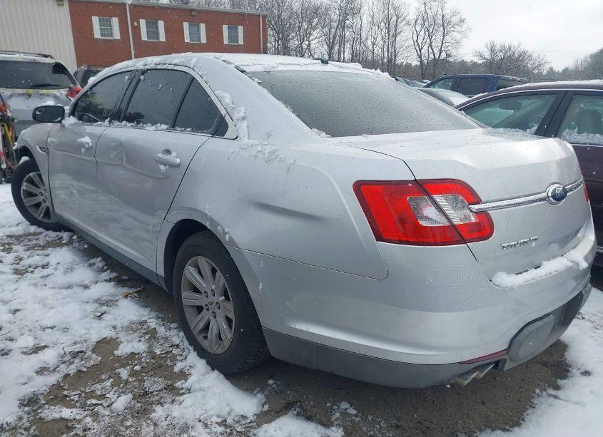 Photo 3 of 2012 Ford Taurus SE (VIN 1FAHP2DWXCG122133)
