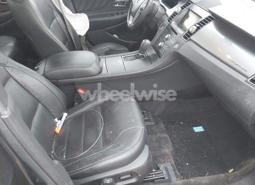 Photo 5 of 2015 Ford Taurus SEL (VIN 1FAHP2E80FG115907)