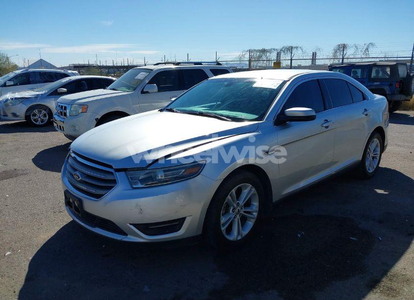 Photo 2 of 2015 Ford Taurus SEL (VIN 1FAHP2E80FG149782)