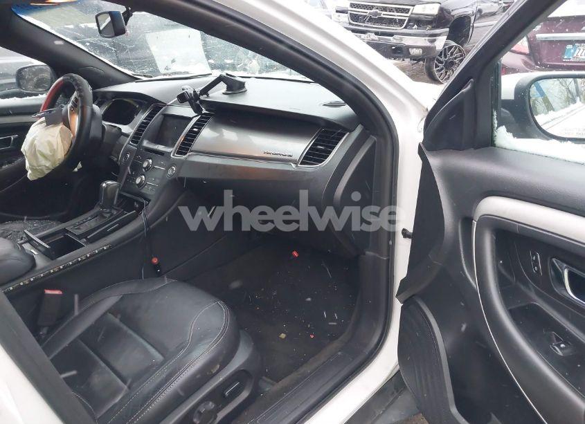 Photo 5 of 2015 Ford Taurus SEL (VIN 1FAHP2E80FG167330)