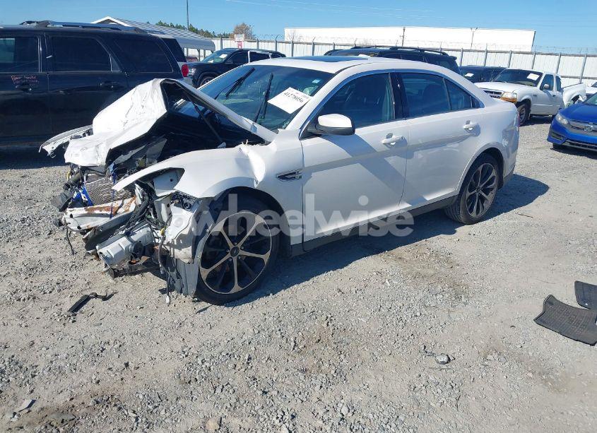 Photo 2 of 2015 Ford Taurus SEL (VIN 1FAHP2E80FG172351)