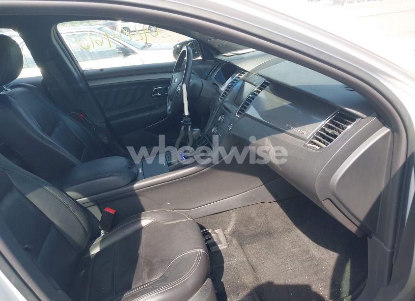 Photo 5 of 2015 Ford Taurus SEL (VIN 1FAHP2E80FG177856)