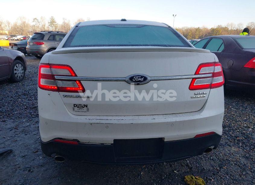 Photo 17 of 2015 Ford Taurus SEL (VIN 1FAHP2E80FG187982)