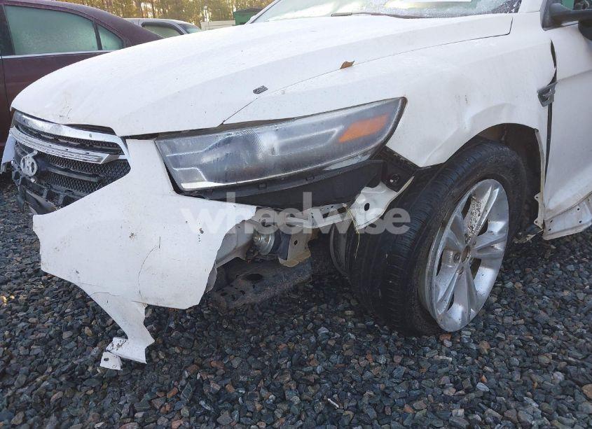Photo 6 of 2015 Ford Taurus SEL (VIN 1FAHP2E80FG187982)