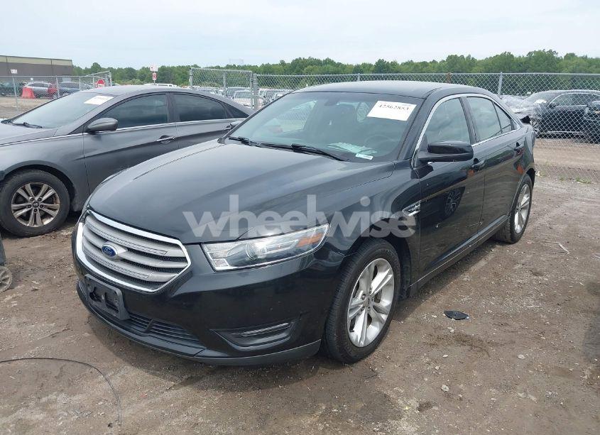 Photo 2 of 2015 Ford Taurus SEL (VIN 1FAHP2E80FG192017)