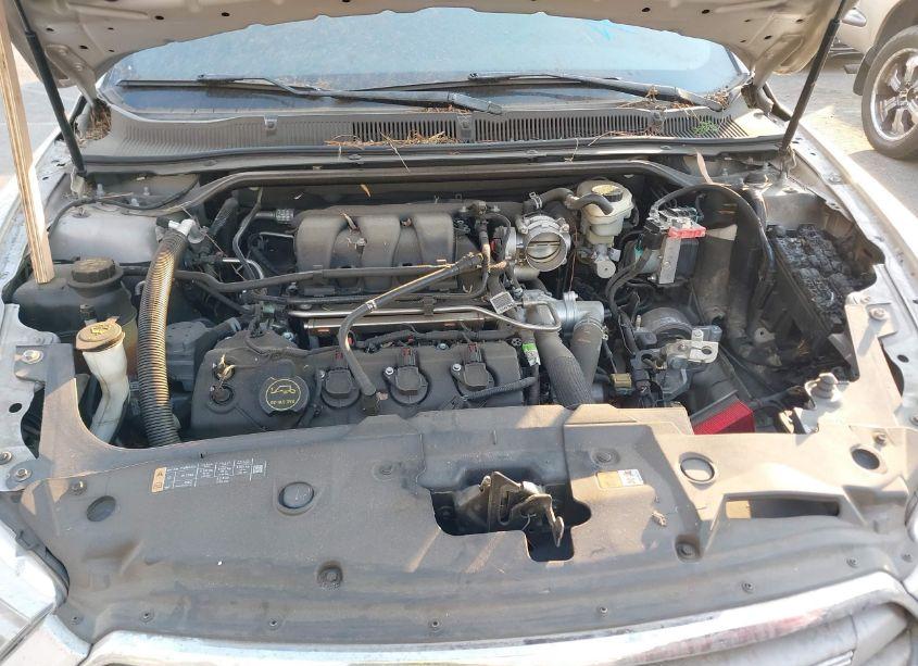 Photo 10 of 2015 Ford Taurus SEL (VIN 1FAHP2E80FG200522)