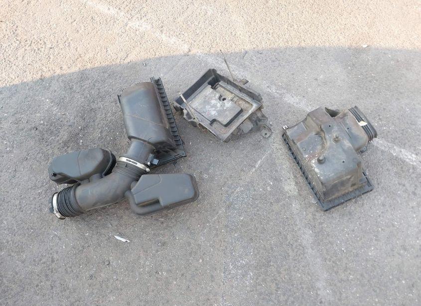 Photo 12 of 2015 Ford Taurus SEL (VIN 1FAHP2E80FG200522)