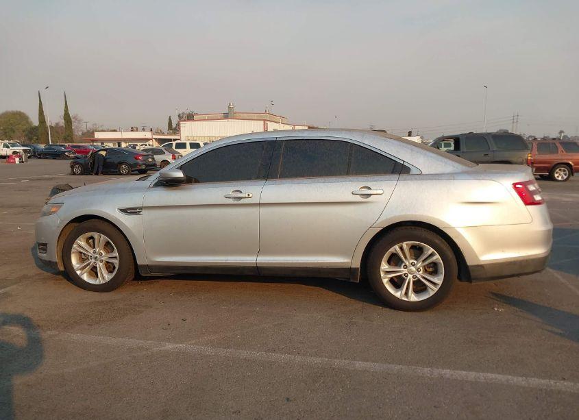 Photo 15 of 2015 Ford Taurus SEL (VIN 1FAHP2E80FG200522)