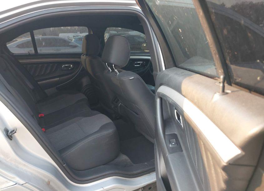 Photo 8 of 2015 Ford Taurus SEL (VIN 1FAHP2E80FG200522)