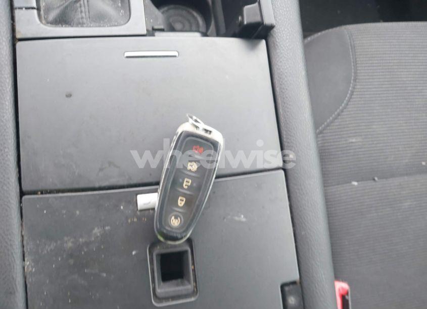 Photo 11 of 2015 Ford Taurus SEL (VIN 1FAHP2E80FG203050)