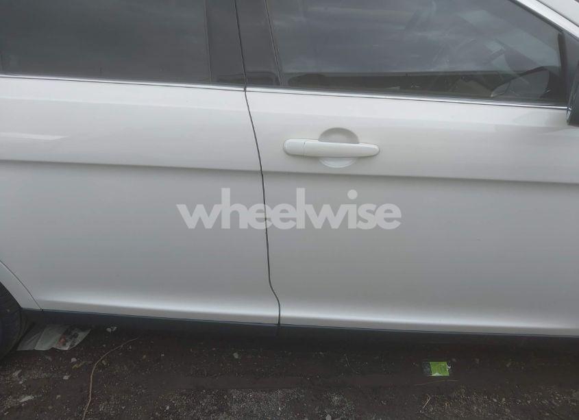 Photo 14 of 2015 Ford Taurus SEL (VIN 1FAHP2E80FG206188)