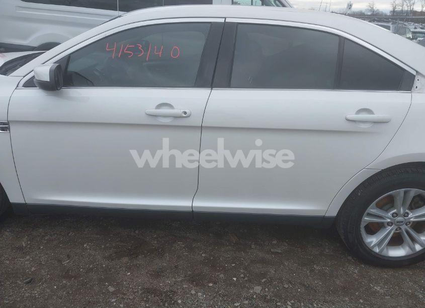 Photo 15 of 2015 Ford Taurus SEL (VIN 1FAHP2E80FG206188)