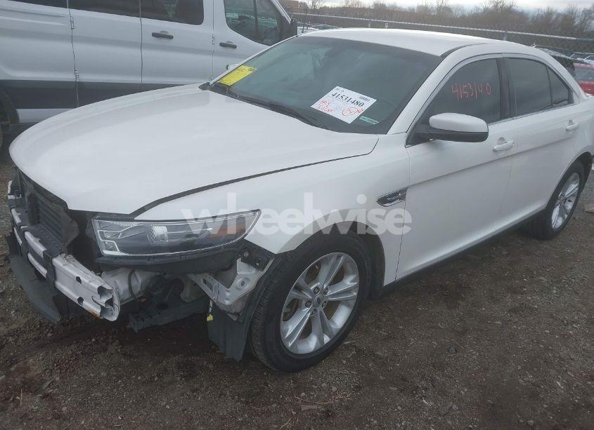 Photo 2 of 2015 Ford Taurus SEL (VIN 1FAHP2E80FG206188)