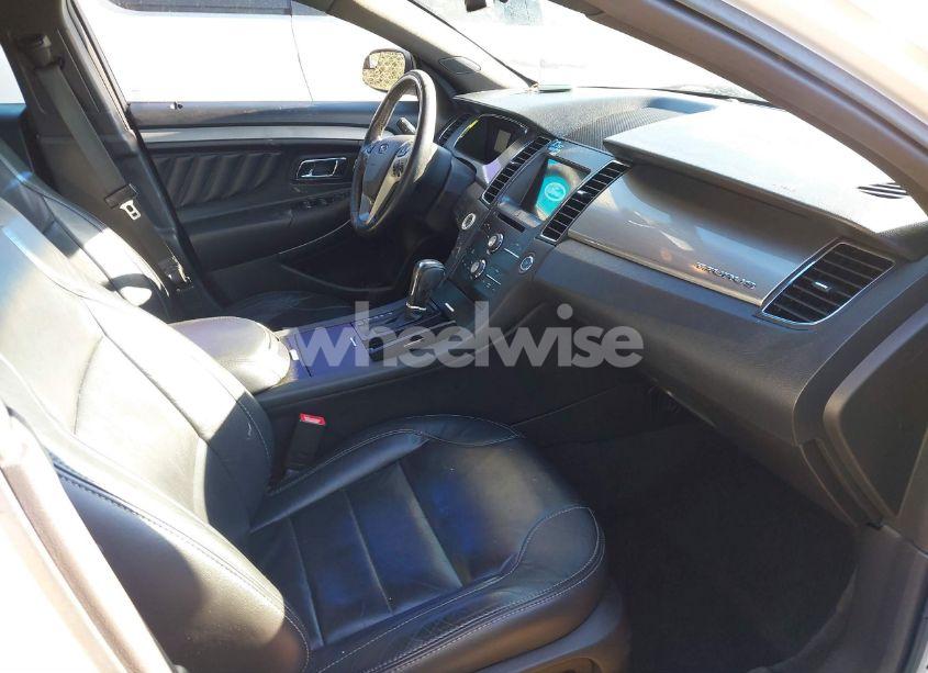 Photo 5 of 2016 Ford Taurus SEL (VIN 1FAHP2E80GG125628)