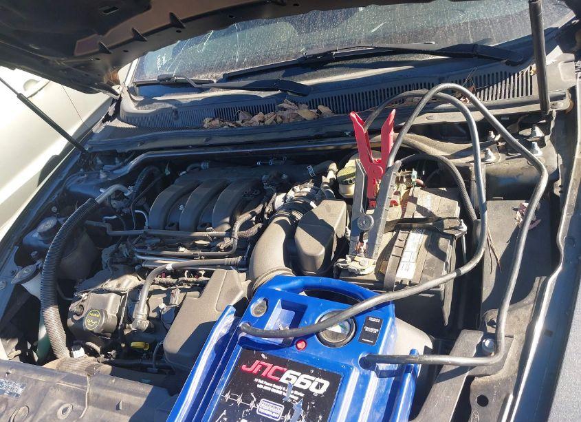 Photo 10 of 2016 Ford Taurus SEL (VIN 1FAHP2E80GG132627)