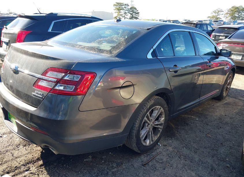 Photo 4 of 2016 Ford Taurus SEL (VIN 1FAHP2E80GG132627)
