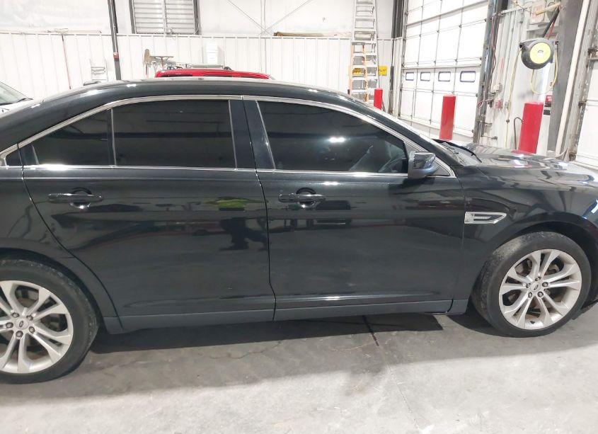 Photo 14 of 2013 Ford Taurus SEL (VIN 1FAHP2E81DG140490)