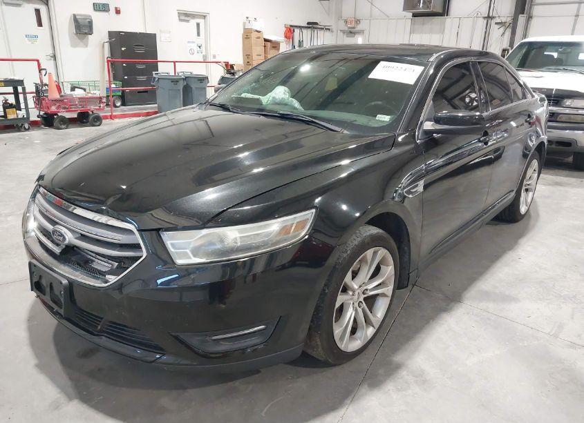 Photo 2 of 2013 Ford Taurus SEL (VIN 1FAHP2E81DG140490)