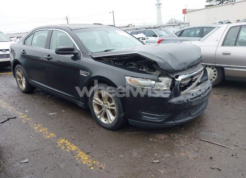 2013 Ford Taurus SEL (VIN 1FAHP2E81DG147519) main photo