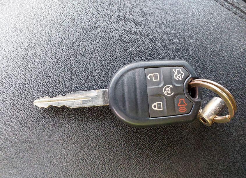 Photo 11 of 2014 Ford Taurus SEL (VIN 1FAHP2E81EG133203)