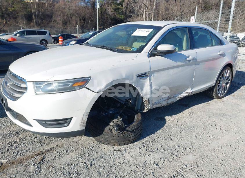 Photo 2 of 2014 Ford Taurus SEL (VIN 1FAHP2E81EG187116)