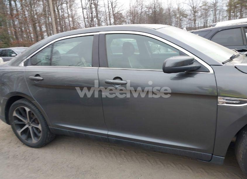 Photo 13 of 2015 Ford Taurus SEL (VIN 1FAHP2E81FG179454)