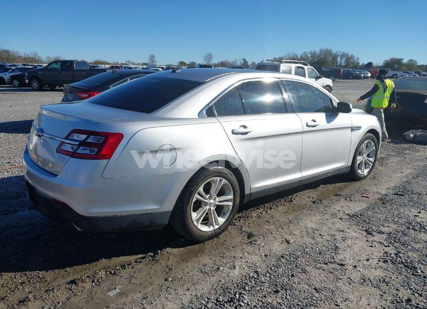 Photo 4 of 2015 Ford Taurus SEL (VIN 1FAHP2E81FG192544)