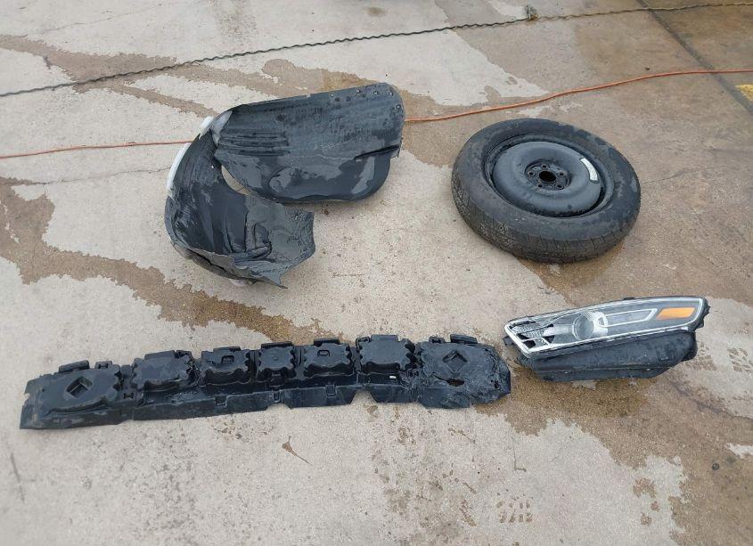 Photo 12 of 2016 Ford Taurus SEL (VIN 1FAHP2E81GG100740)