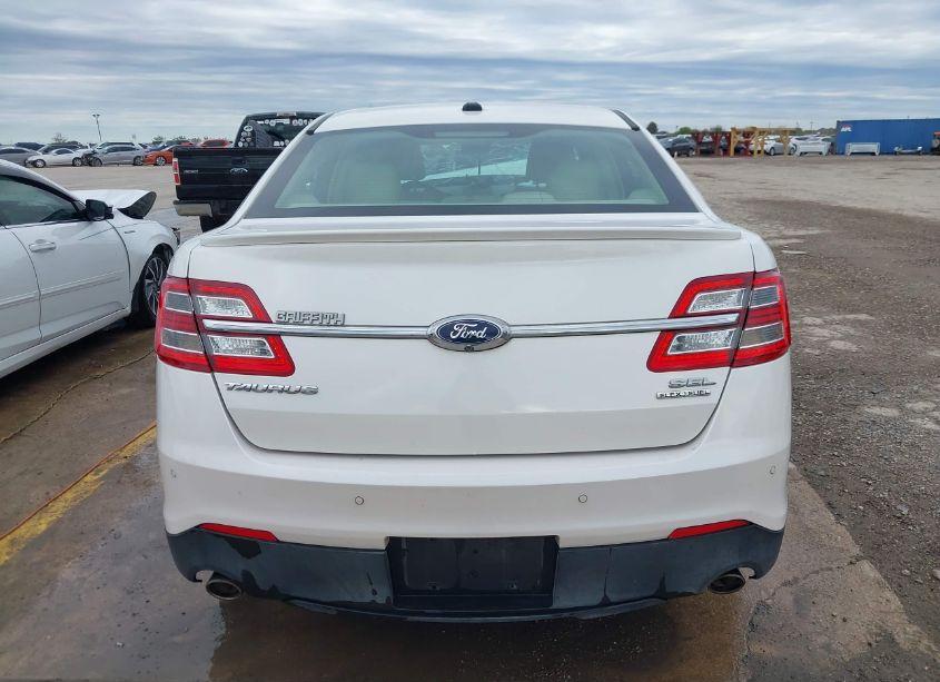 Photo 17 of 2016 Ford Taurus SEL (VIN 1FAHP2E81GG100740)