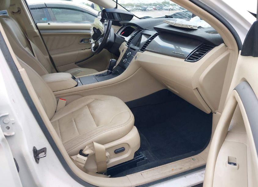 Photo 5 of 2016 Ford Taurus SEL (VIN 1FAHP2E81GG100740)