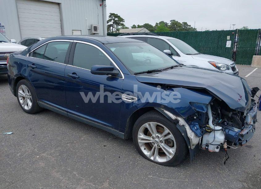 2016 Ford Taurus SEL (VIN 1FAHP2E81GG111690) main photo