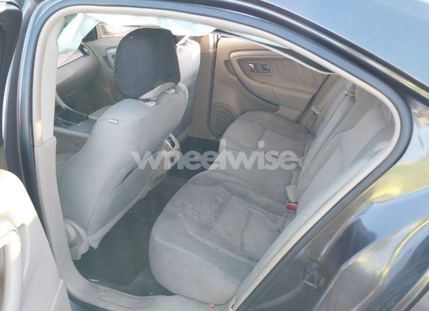 Photo 8 of 2016 Ford Taurus SEL (VIN 1FAHP2E81GG138503)