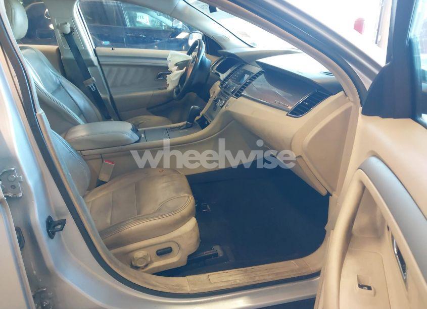 Photo 5 of 2017 Ford Taurus SEL (VIN 1FAHP2E81HG126272)