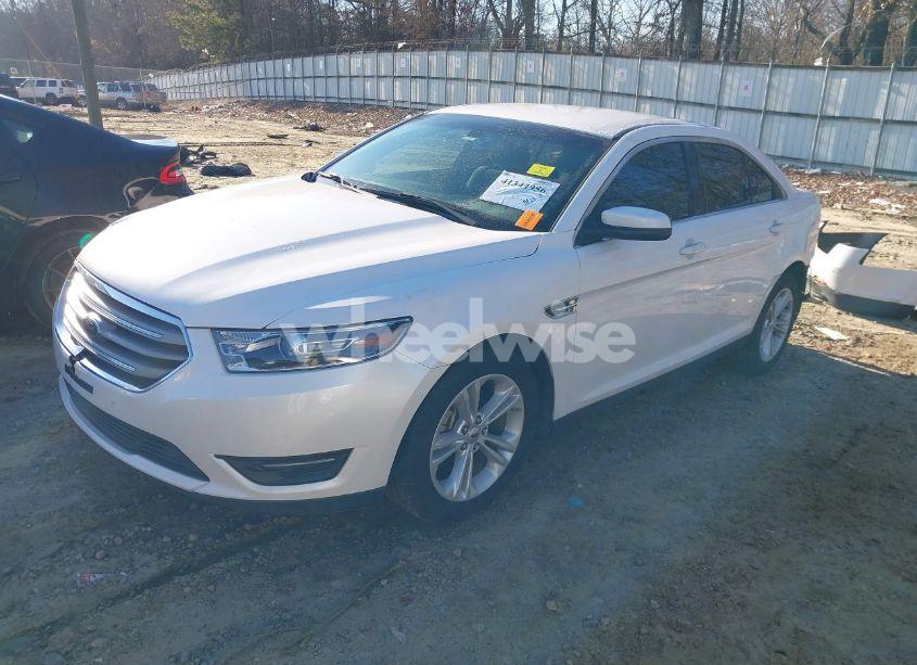 Photo 2 of 2017 Ford Taurus SEL (VIN 1FAHP2E81HG130287)