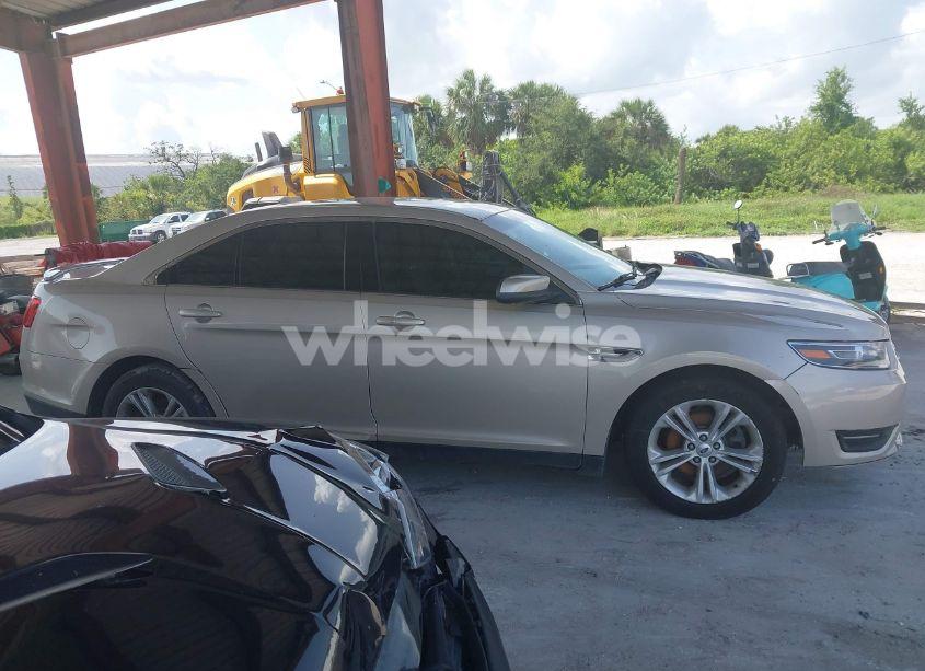 Photo 13 of 2017 Ford Taurus SEL (VIN 1FAHP2E81HG131858)